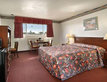 Steinbeck Lodge サリナス 部屋 写真